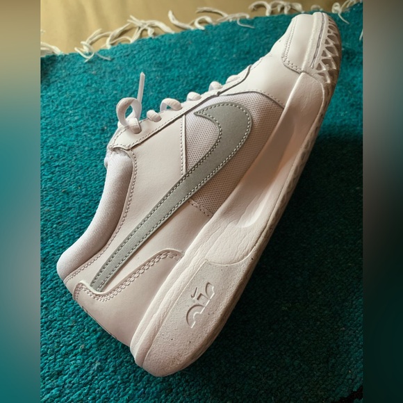 EUC Nike Court Air Zoom Lite 3 - Picture 2 of 6